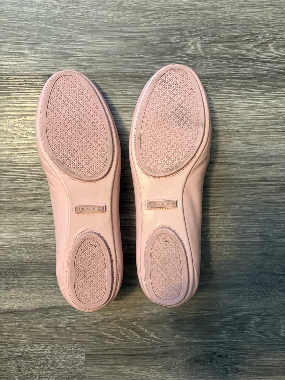 Tory Burch Blush Pink Leather Logo Ballet Flats - Picture 2 of 6